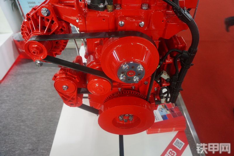 东风康明斯QSB6.7-C140发动机展会( )