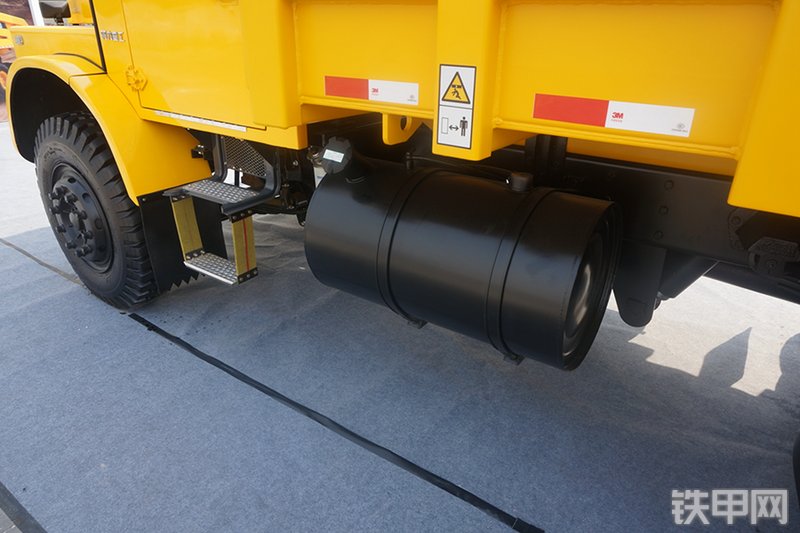 同力UQ-20A非公路自卸车展会( )