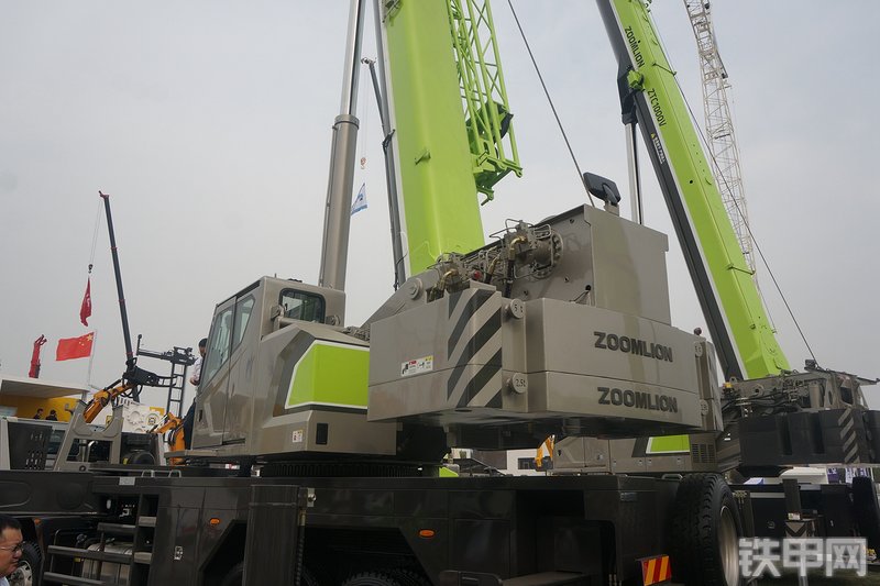 中联重科ZTF550V起重机展会( )