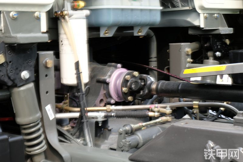 中联重科ZLJ5318GJBHE搅拌运输车展会( )