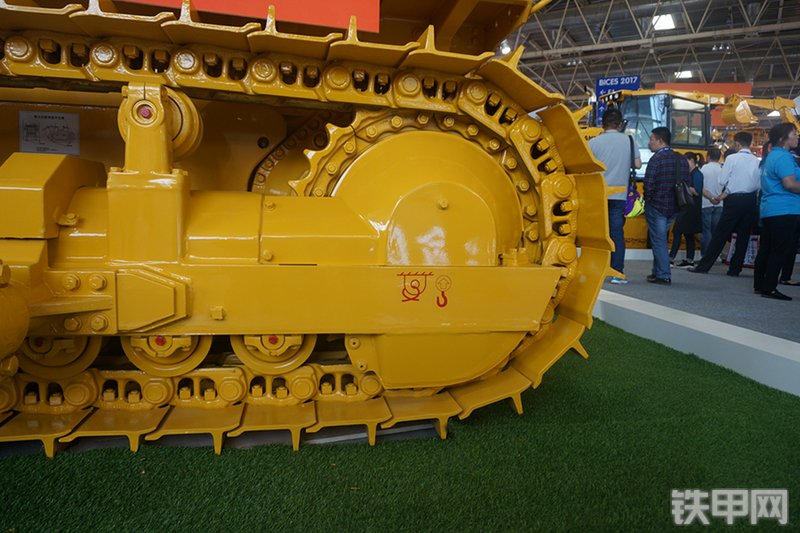 山推SD17推土机展会( )