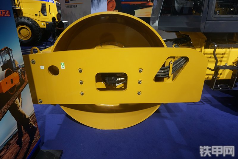 山工sem512压路机展会( )