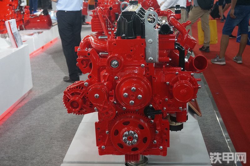 康明斯中国QSF2.8 60涡轮增压发动机展会( )