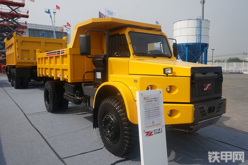 同力TLK190B非公路自卸车展会( )