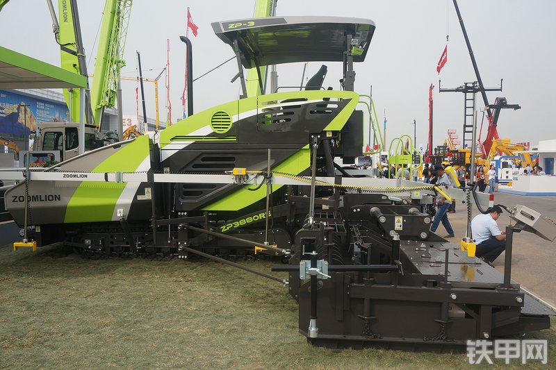 中联重科zp3880re沥青摊铺机展会( )