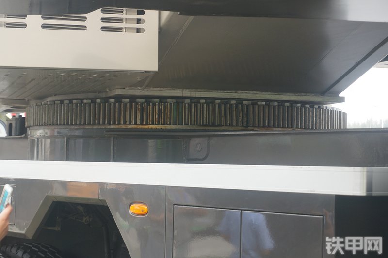 中联重科ZLJ5500JQZ100V起重机展会( )