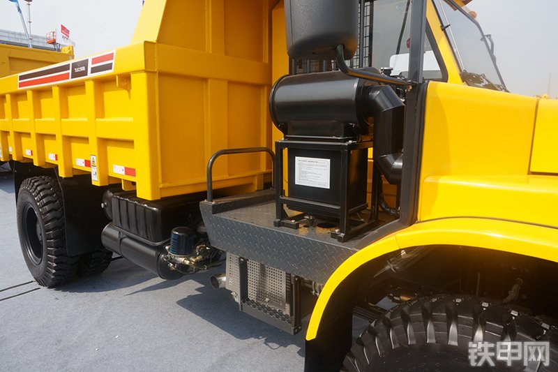 同力UQ-20A非公路自卸车展会( )