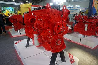 东风康明斯QSZ13-C575发动机展会( )