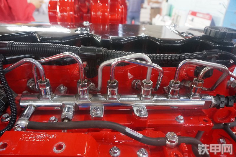 东风康明斯QSB6.7-C155发动机展会( )