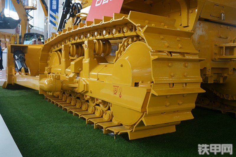 山推SD17推土机展会( )