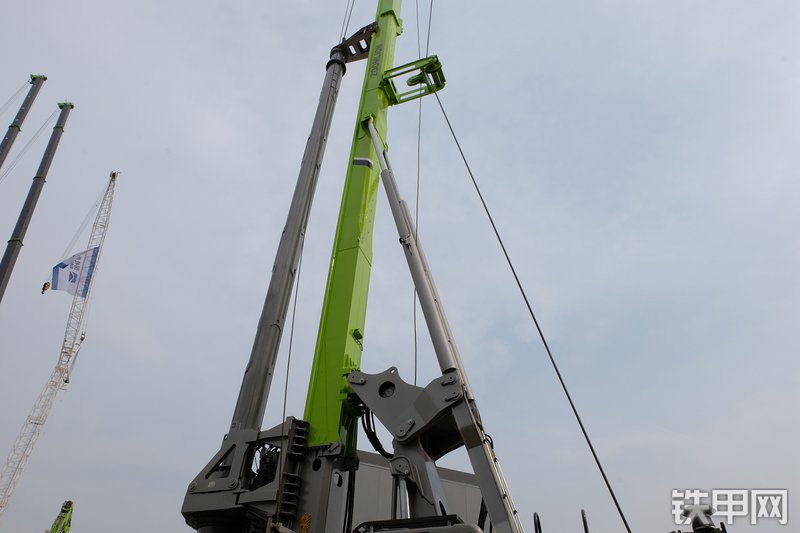 中联重科ZR360C旋挖钻展会( )