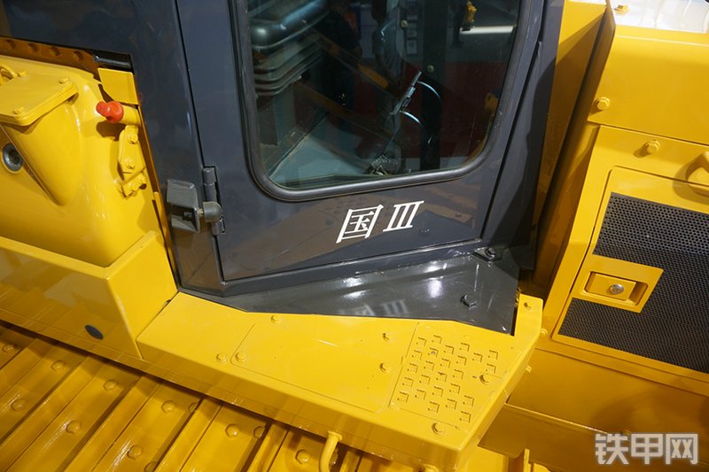 山推SD17推土机展会( )