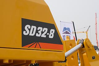 山推SD32-8推土机展会( )