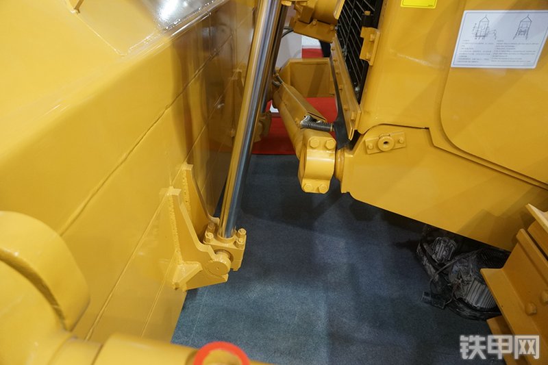 宣工SD7K推土机展会( )