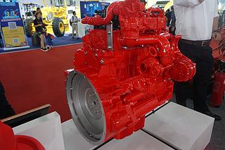 康明斯中国QSF2.8 60涡轮增压发动机展会( )