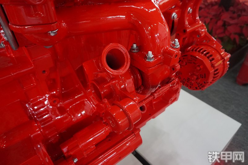 康明斯中国QSF2.8 65发动机展会( )