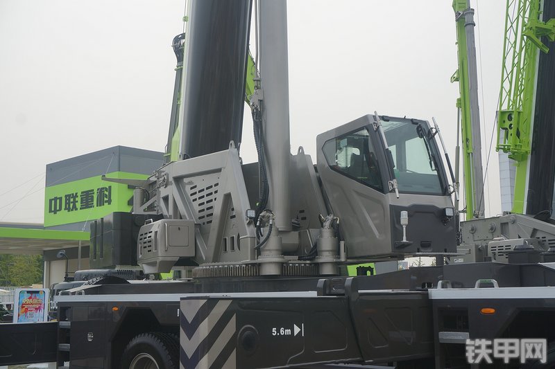 中联重科ZLJ5500JQZ100V起重机展会( )