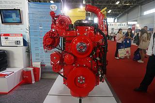 东风康明斯QSB6.7-C180发动机展会( )