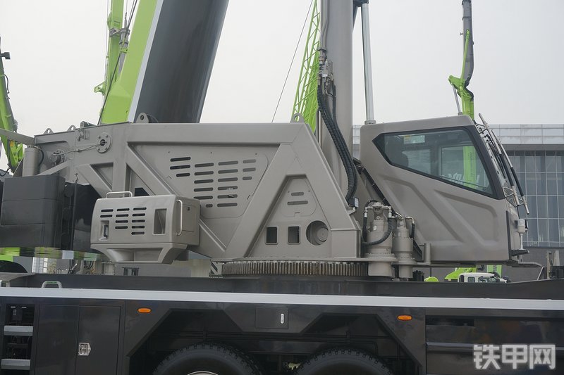 中联重科ZLJ5500JQZ100V起重机展会( )