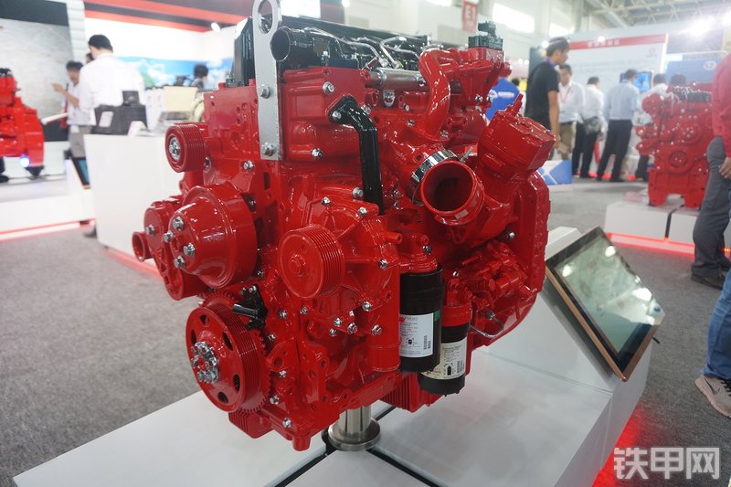 康明斯中国QSF2.8 60涡轮增压发动机展会( )