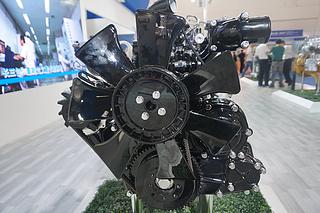 锡柴4DX22-96发动机展会( )