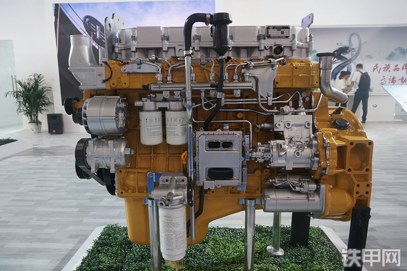 锡柴6DL2-30GG3U发动机展会( )