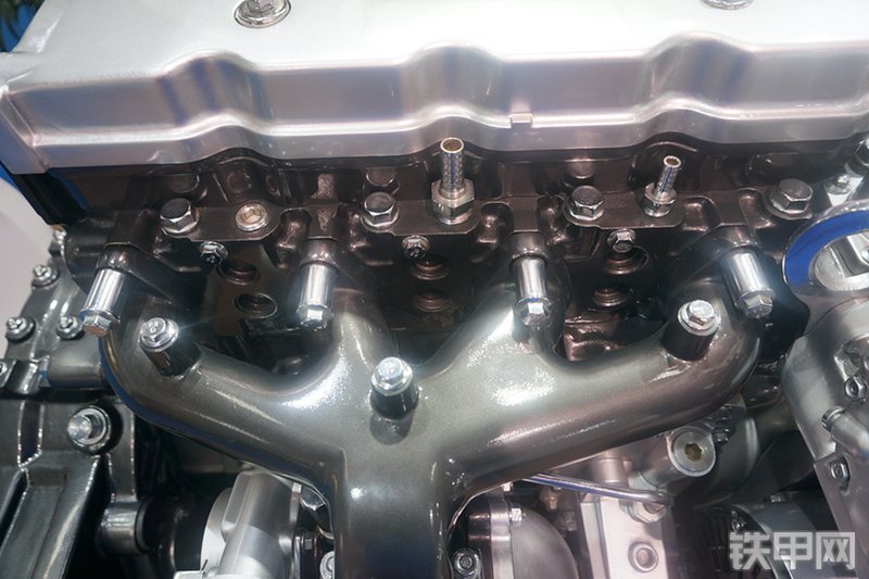 上柴SC4H140.2发动机展会( )