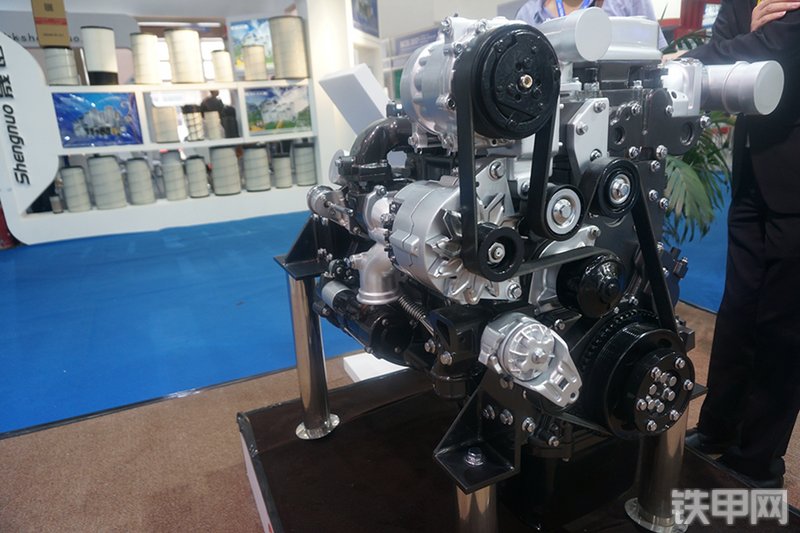 上柴SC4H125发动机展会( )