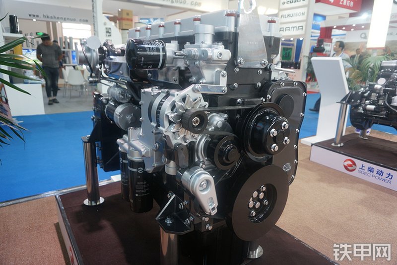 上柴SC9D160发动机展会( )