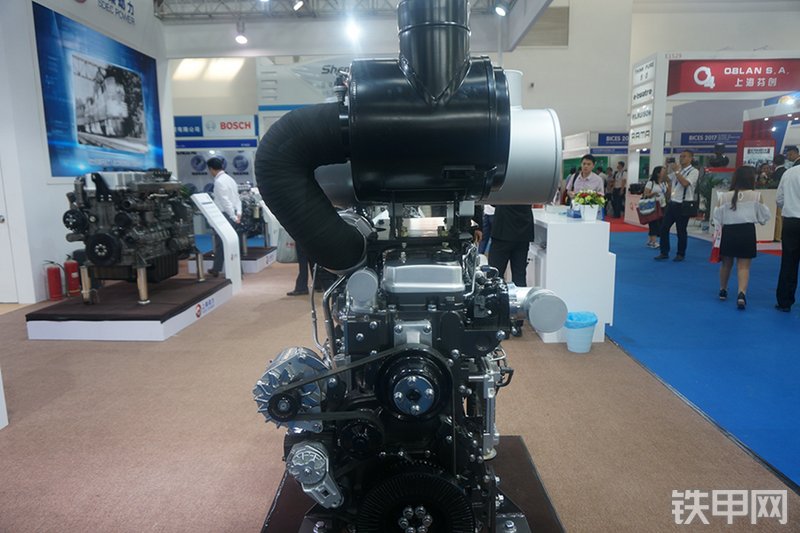上柴SC7H220.1发动机展会( )