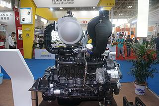 上柴SC7H150.2发动机展会( )