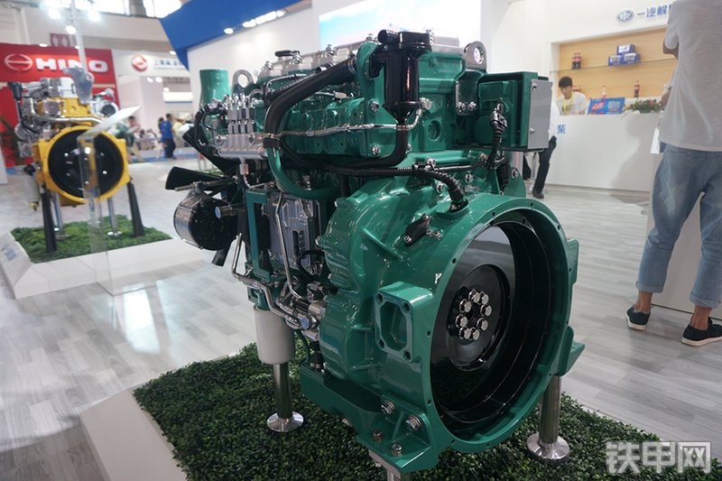 锡柴4DLD-14GG4R发动机展会( )