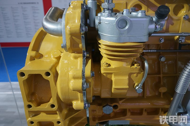 锡柴6DL2-26GG3U发动机展会( )