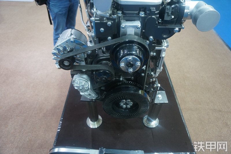 上柴SC7H210.1发动机展会( )