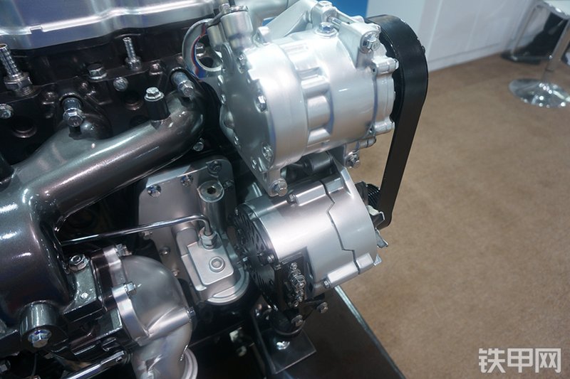 上柴SC4H140.2发动机展会( )