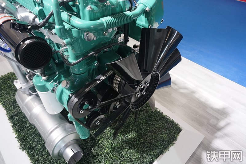 锡柴4DLD-14GG4R发动机展会( )