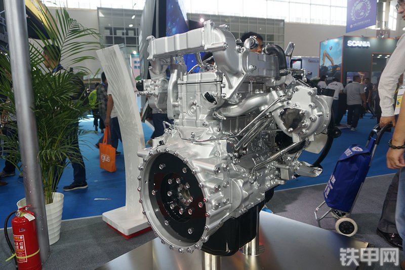 五十铃4HK1X发动机展会( )