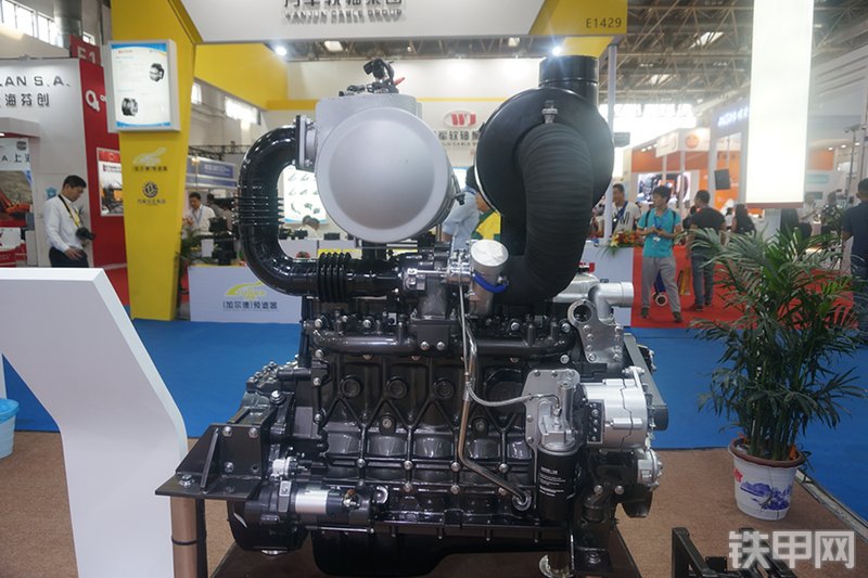 上柴SC7H125发动机展会( )