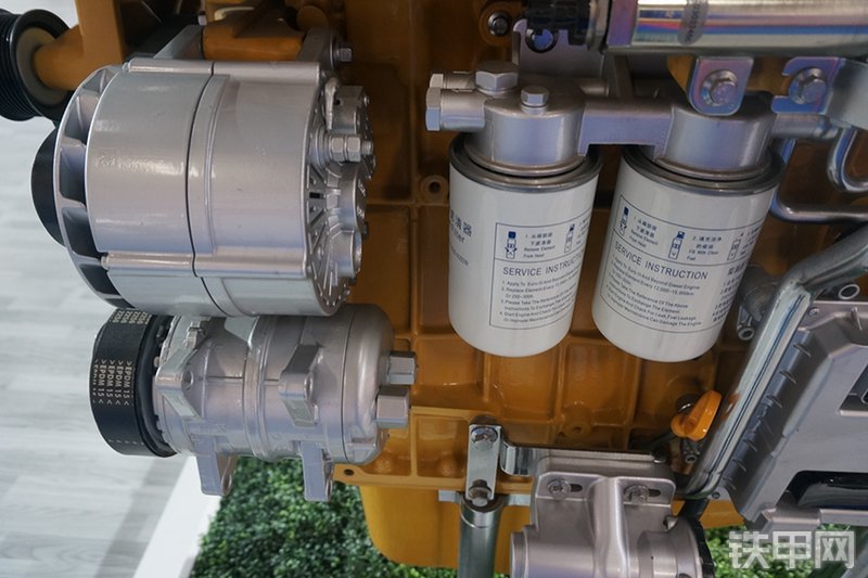 锡柴6DL2-30GG3U发动机展会( )