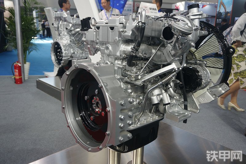 五十铃4JJ1X(Tier 4)发动机展会( )