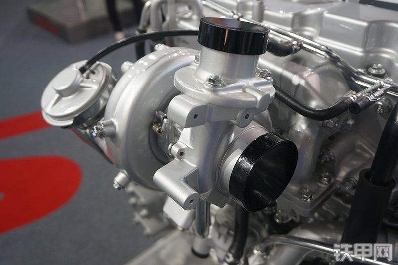 五十铃4JJ1X发动机展会( )