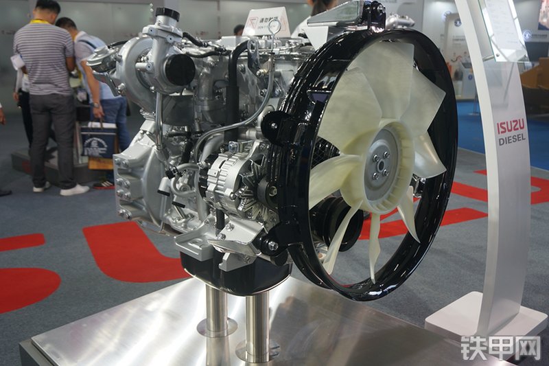 五十铃4JJ1X(Tier 4)发动机展会( )