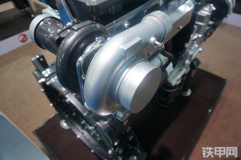 上柴SC9DF280发动机展会( )