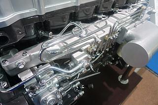 上柴SC9DF340发动机展会( )