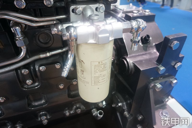 上柴SC9D240.2发动机展会( )