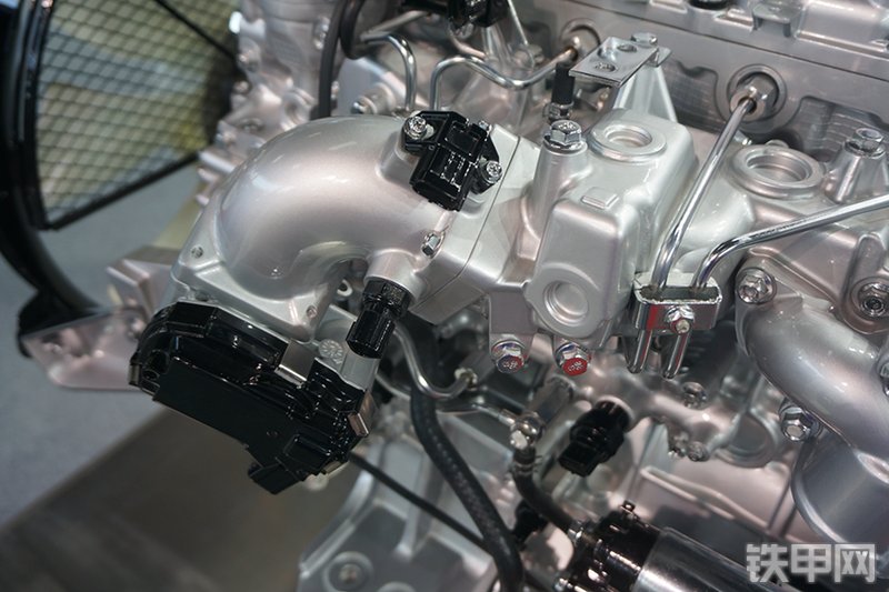 五十铃4JJ1X发动机展会( )