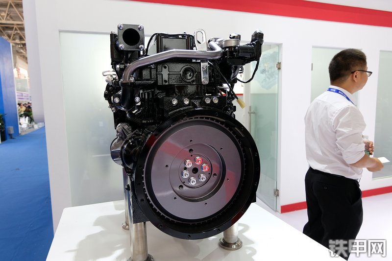 洋马4TNV98C发动机展会( )