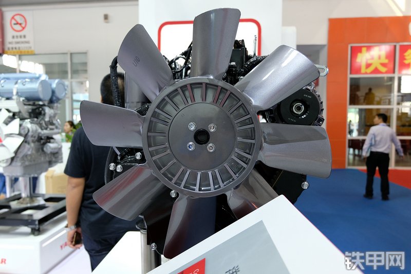 洋马4TNV98C发动机展会( )