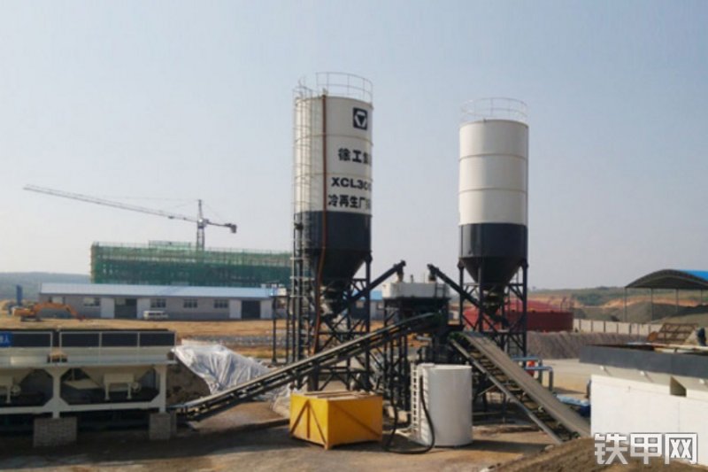 徐工XCL300R稳定土拌合站整机外观