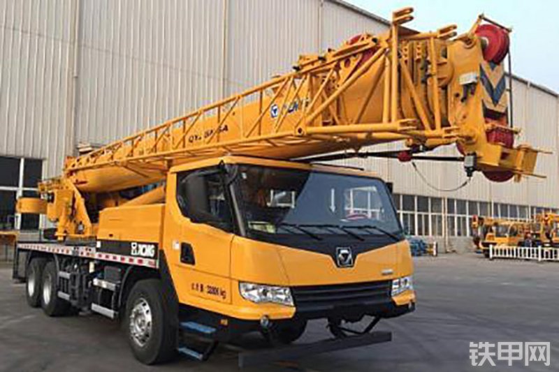 徐工QY25K5A起重机整机外观